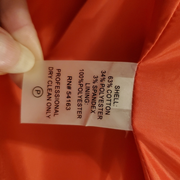 Calvin Klein Red Suit Jacket Size 12 Form Fitting. - Picture 13 of 16